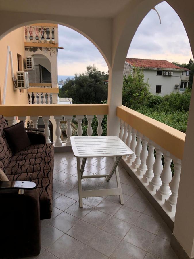 Apartmani Lime Petrovac na moru Exterior foto
